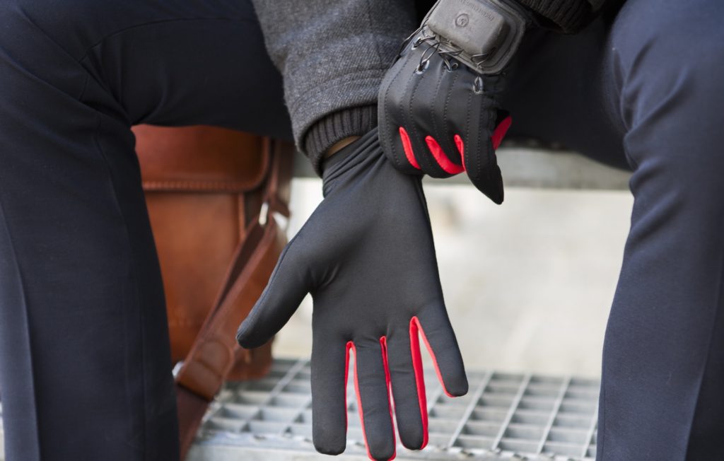 manus-machina-gloves-1